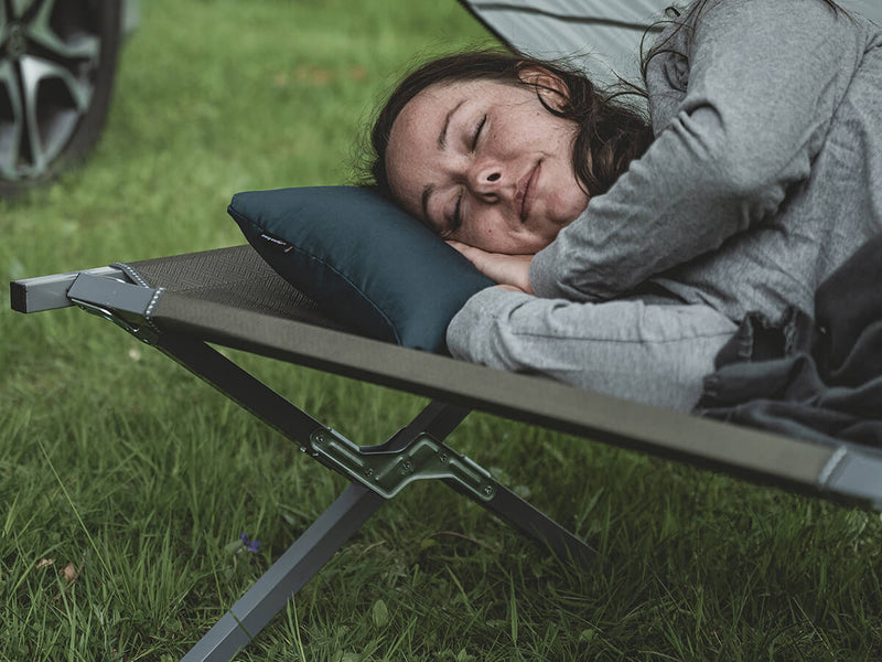 Load image into Gallery viewer, Easy camp raven compact pillow
