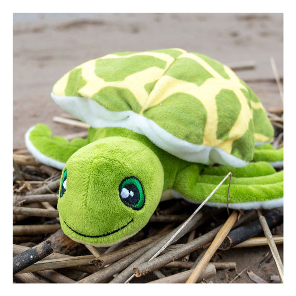Afbeelding laden in galerijviewer, Tactic save the sea schildpad konna –duurzame knuffel 20x10x7 cm – gemaakt van 4-7 gerecyclede pet flessen – inclusief adoptiecertificaat – educatief speelgoed vanaf 0 jaar – ecologisch pluche – 100% recyclebaar – bescherm de zee – met gratis app

