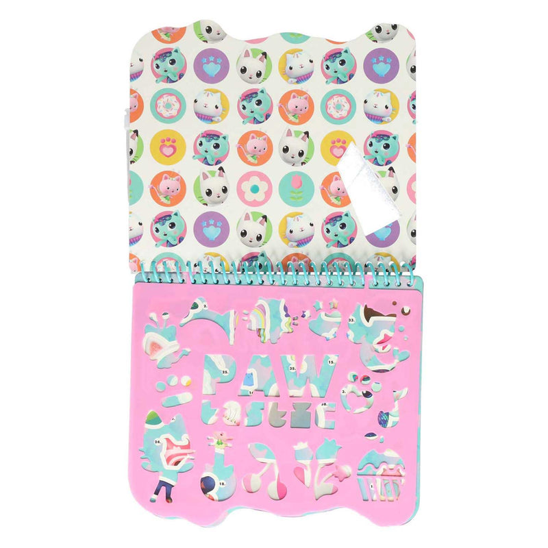 Load image into Gallery viewer, Ty gabby's poppenhuis kleurblok met stiften en sjablonen
