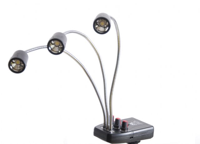 Load image into Gallery viewer, Falcon eyes macro led lamp dv-3b op batterij
