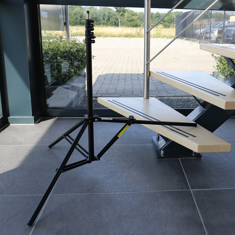 ギャラリービューアに画像をロードする, Falcon eyes lampstatief met verstelbare poot l-2440a b 240 cm

