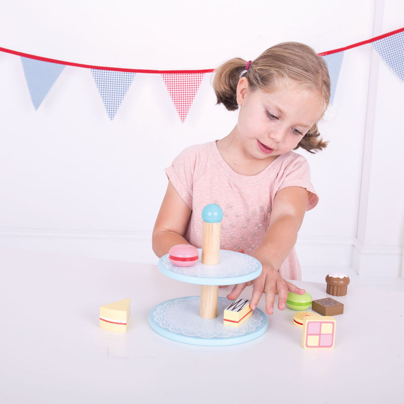 Afbeelding laden in galerijviewer, Bigjigs etagère met cupcakes
