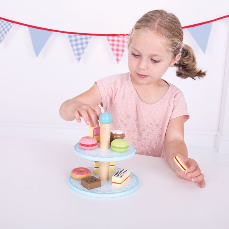 Afbeelding laden in galerijviewer, Bigjigs etagère met cupcakes

