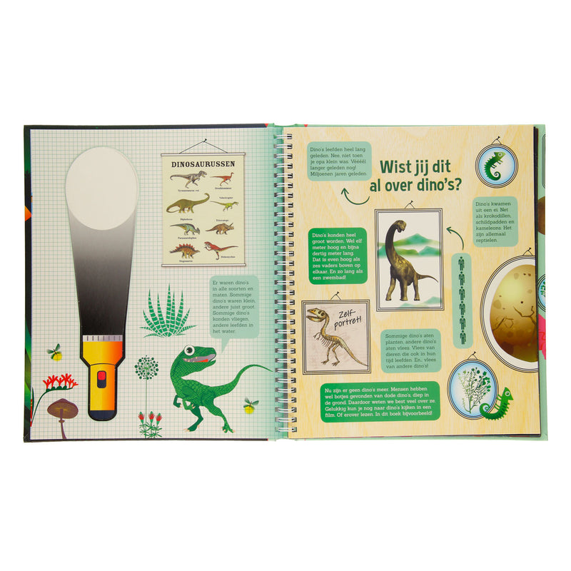 Load image into Gallery viewer, Speuren in het dinobos + kartonnen zaklamp
