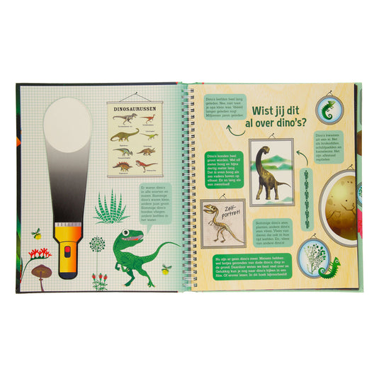 Speuren in het dinobos + kartonnen zaklamp