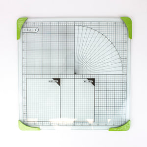 Tonic studios • glass cutting mat 30,5x30,5cm