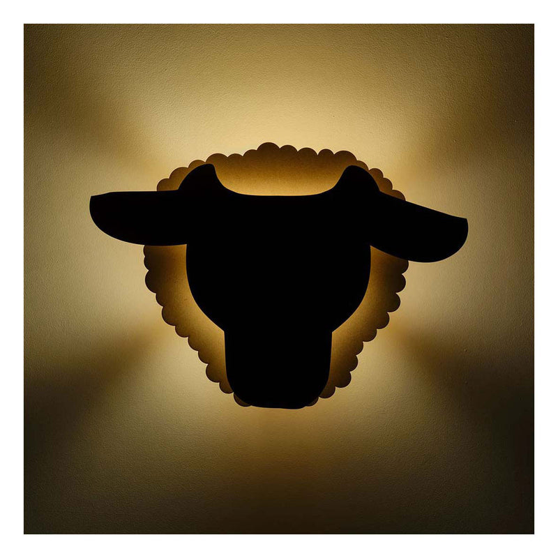 Afbeelding laden in galerijviewer, Van tjalle en jasper - schaap wandlamp - hout
