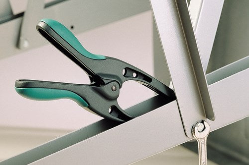 Afbeelding laden in galerijviewer, Wolfcraft - spitsveerklem - veerklem pro 70 - mini modelbouw klem - 3633000

