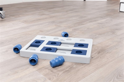 Load image into Gallery viewer, Trixie Dog activity chess hondenspel
