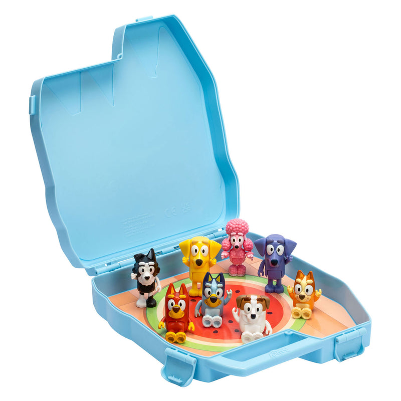 Afbeelding laden in galerijviewer, Moose toys bluey play go koffer met 8 speelfiguren
