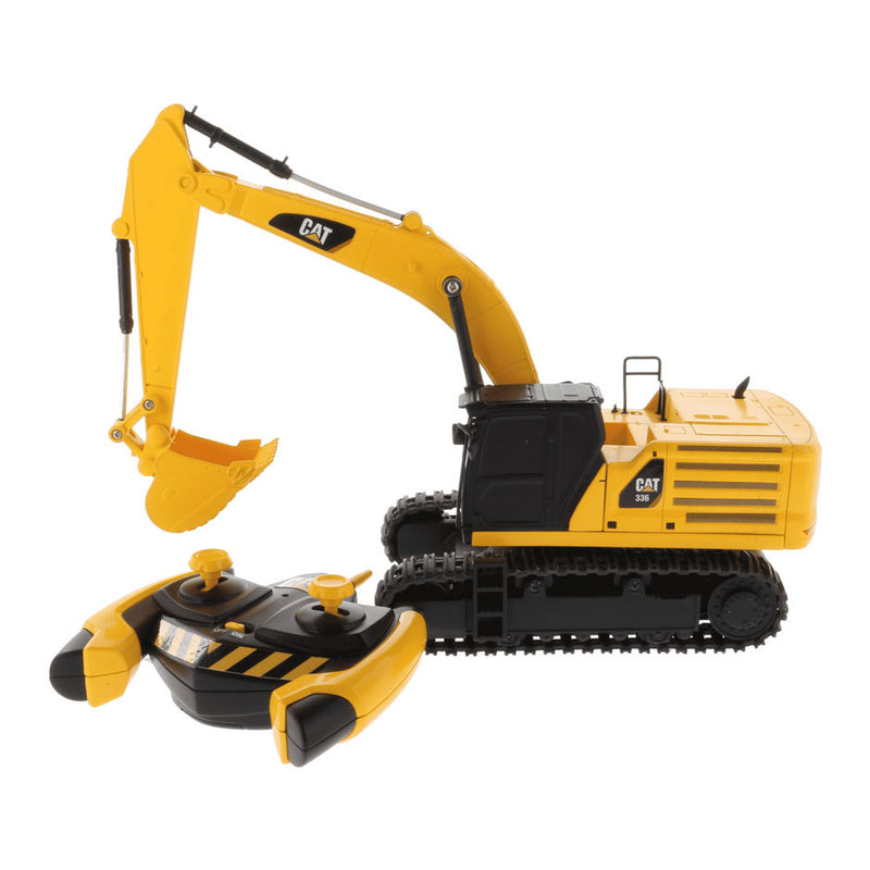 Load image into Gallery viewer, Carrera RC CAT Excavator Graafmachine, 1:35
