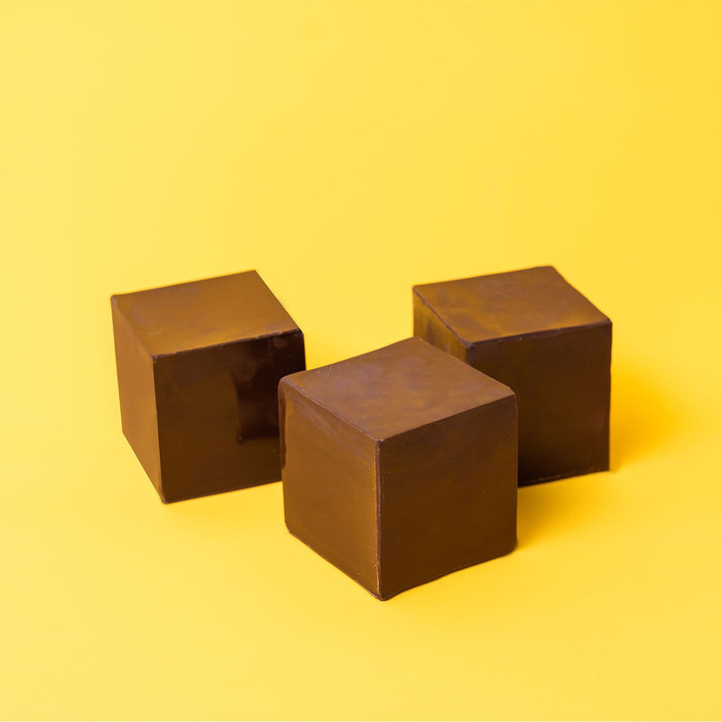 Load image into Gallery viewer, Merkloos kaboom chocolaka • mini chocolade piñata mal kubus
