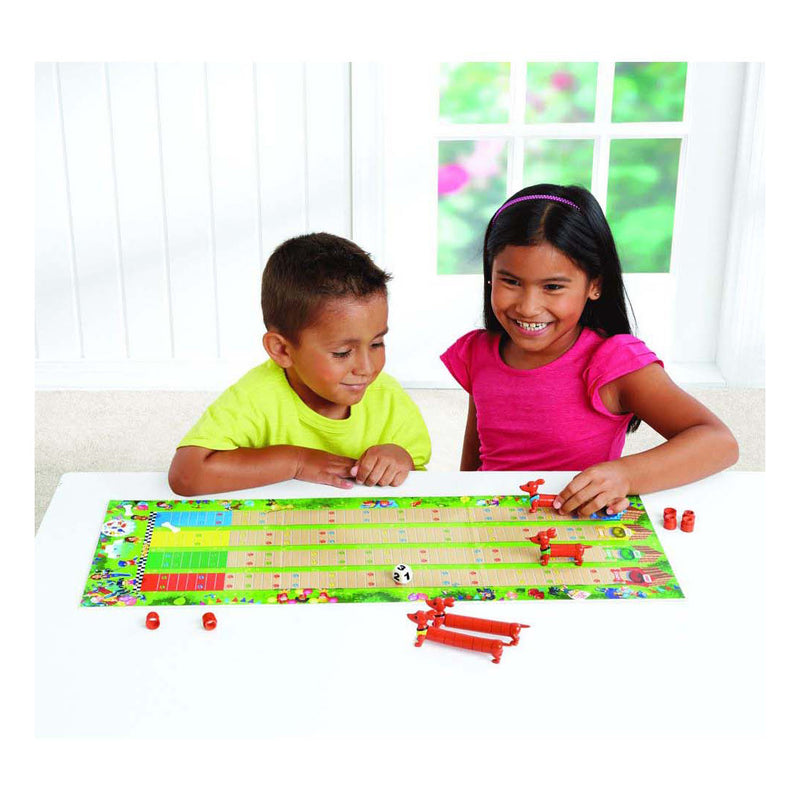 Afbeelding laden in galerijviewer, Identity games teckelrace - kinderspel - grappig en knotsgek hondenrace spel
