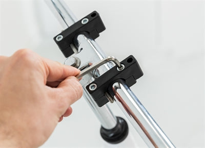 Load image into Gallery viewer, Trixie Houder voor fietsmand stuur #13107
