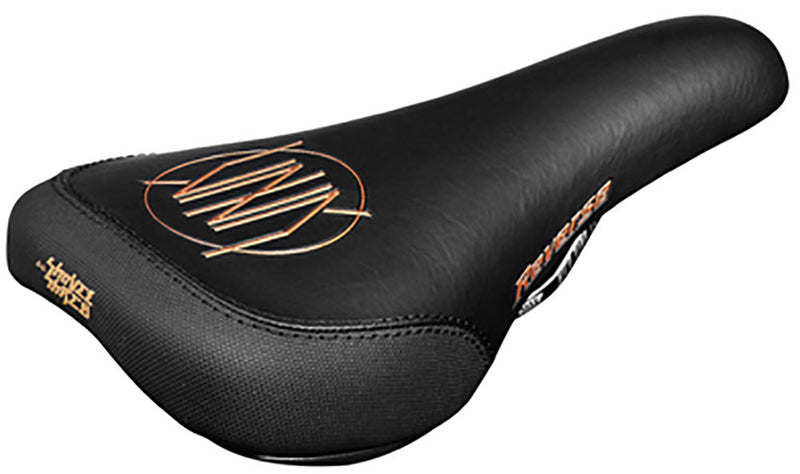 Load image into Gallery viewer, Reverse components nico vink saddle
