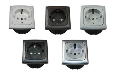 C-line wandcontactdoos met opal afdekraam zilver
