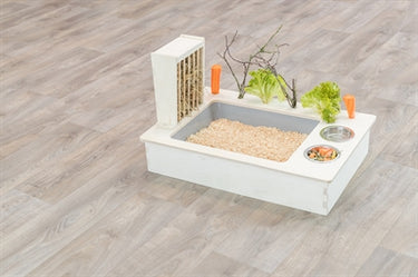 Trixie voederstation met voerbak waterbak hooiruif hout naturel