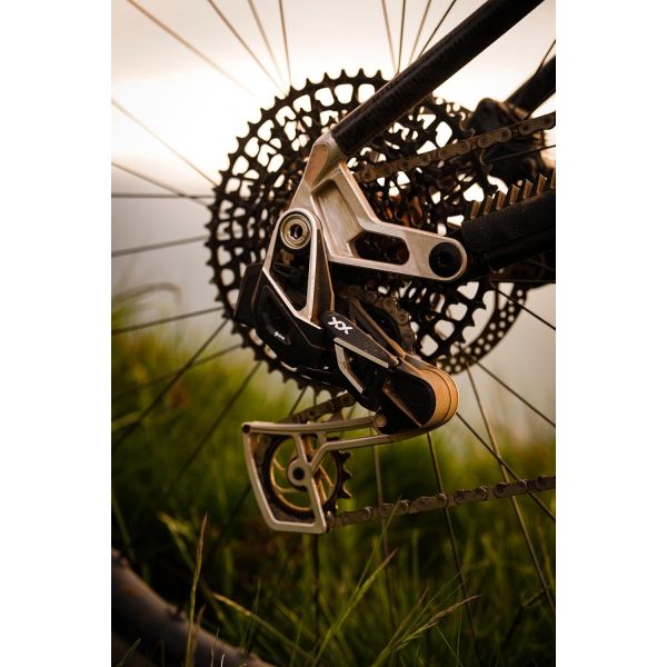 Load image into Gallery viewer, Kmc x flat waxed - silver (nickel plated)
