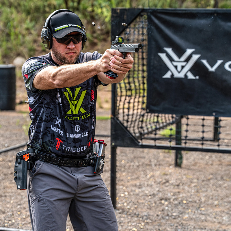 Load image into Gallery viewer, Vortex green dot defender-xl 3 moa
