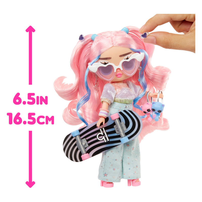 Load image into Gallery viewer, L.o.l. l.o.l surprise tweens modepop - flora moon
