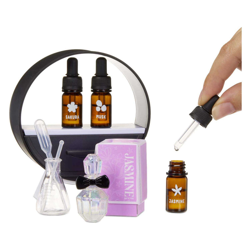 Afbeelding laden in galerijviewer, Miniverse make it mini fragrances - knutselset - mini parfum maken - verschillende geuren
