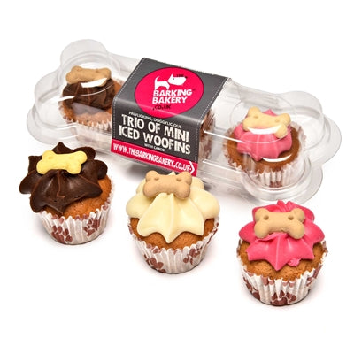 Load image into Gallery viewer, The barking bakery mini iced woofins vanilla en carob trio assorti
