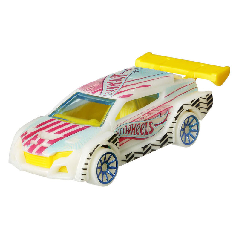Afbeelding laden in galerijviewer, Hot wheels  monster trucks set met 10 speelgoedvoertuigen die licht geven in het donker

