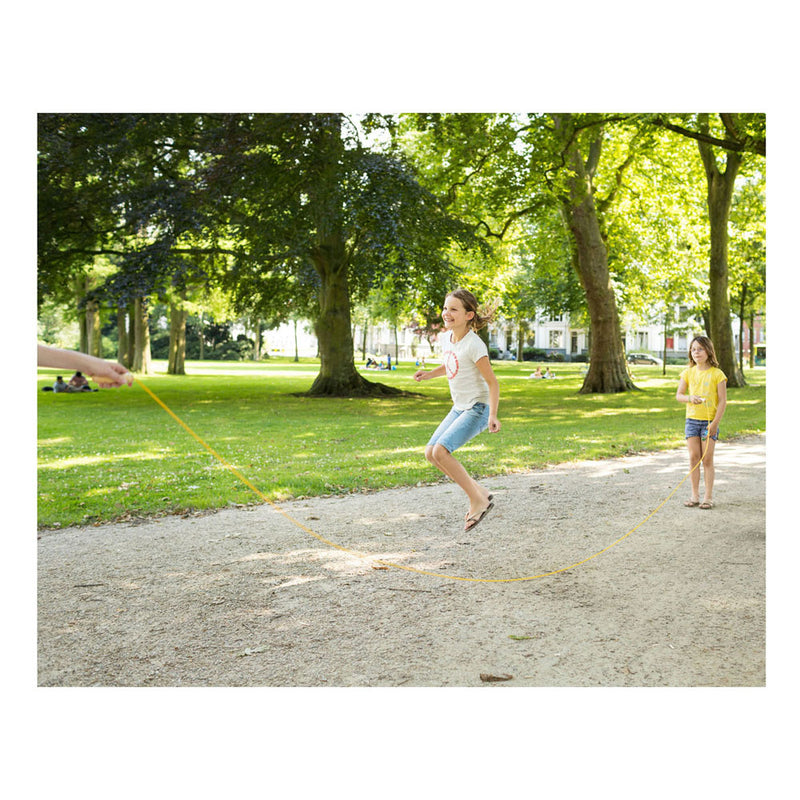 Laden Sie das Bild in Galerie -Viewer, Bs toys springtouw geel met houten handvatten
