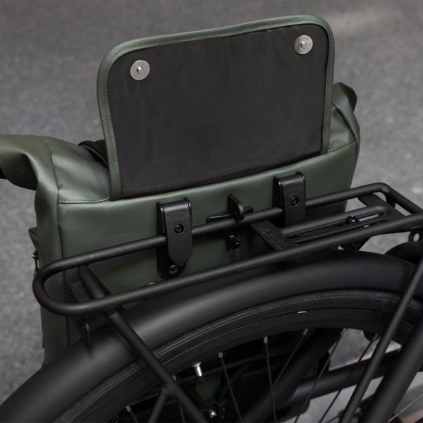 ギャラリービューアに画像をロードする, Urbanproof urban proof single rolltop tas 20l groen recycled
