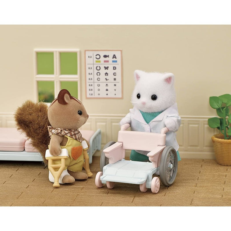 Load image into Gallery viewer, Sylvanian families 5705 dokter speelset
