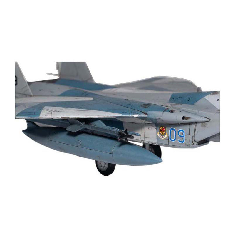 Load image into Gallery viewer, Revell modelbouwpakket - boeing f-15c eagle 1:72 - 200dlg.
