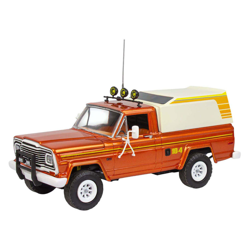 Load image into Gallery viewer, Revell modelbouwpakket - 1979 jeep j-10 pickup with camper top 1:24 -

