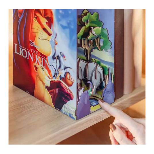 Disney revell - tiny adventures book nook lion king