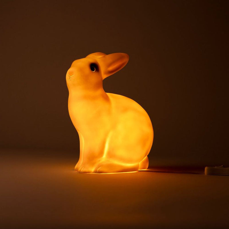 Laden Sie das Bild in Galerie -Viewer, Egmont lamp konijn wit. 21x12x25 c
