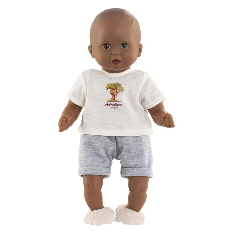 Afbeelding laden in galerijviewer, Corolle poppenoutfit t-shirt en korte broek kleine ontdekker 30cm.
