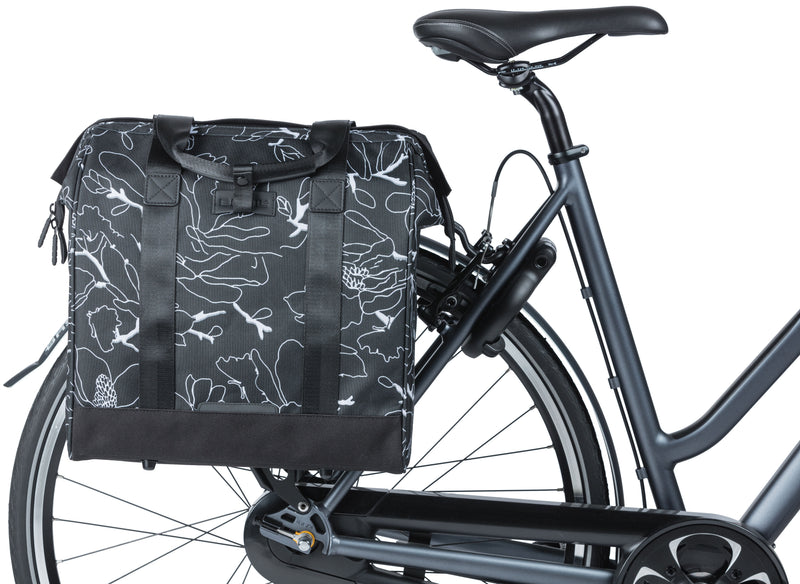 Load image into Gallery viewer, Basil Grand Flower fietsshopper - zwarte waterafstotende tas met laptopvak - 23L
