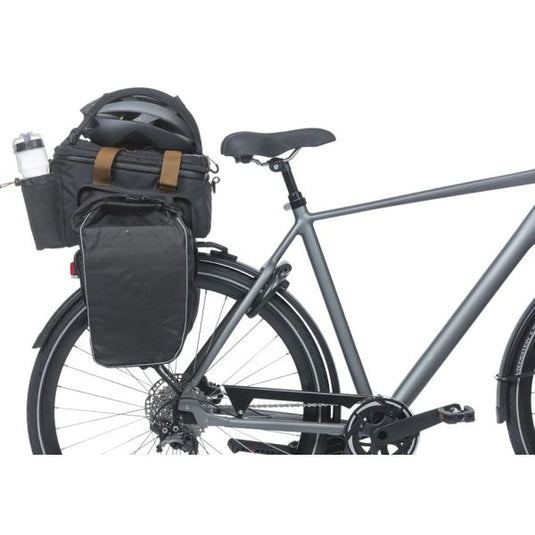 Basil miles trunkbag xl pro mik, 9-36l, black zwart grijs - waterdicht -extra geïsoleerd vak voor bidon.