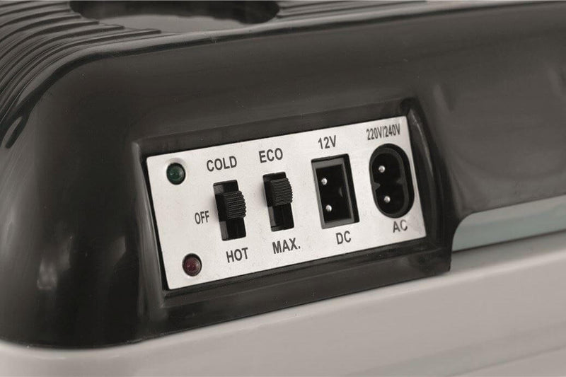 Load image into Gallery viewer, Outwell Chilly koelbox 12V 230V

