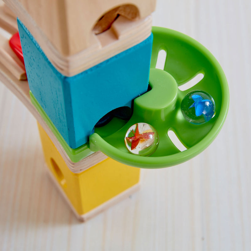 Afbeelding laden in galerijviewer, Hape quadrilla houten knikkerbaan - cliffhanger

