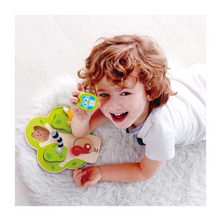 Load image into Gallery viewer, Hape wie zit er in de boom vormenpuzzel - 5dlg.
