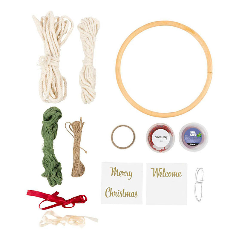 Afbeelding laden in galerijviewer, Creativ company https: www.cchobby.nl hobbyset-macrame-kerstkrans-mosgroen-kerstrood-off-white-1-doos
