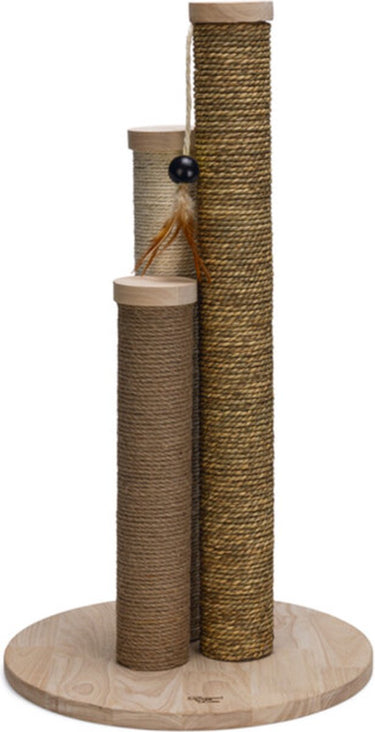 Designed by lotte krabpaal willa - katten krabpaal - 3 palen ineen - incl speeltje - hout - 39,5x39,5x70 cm