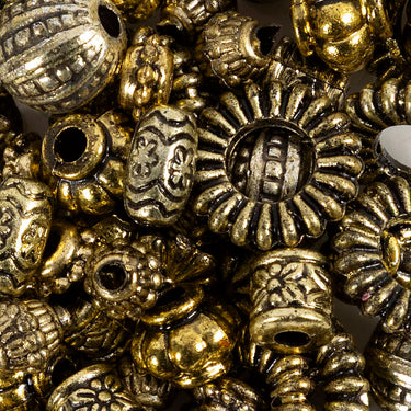 Http: www.cchobby.nl kralen-mix-d-3-20-mm-gatgrootte-1-5-3-mm-verschillende-ontwerpen-metallic-kleuren-50-gr-1-doos