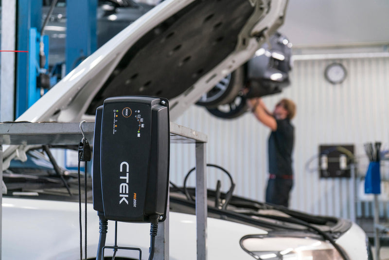 Load image into Gallery viewer, Ctek acculader pro25se battery charger pro 25se
