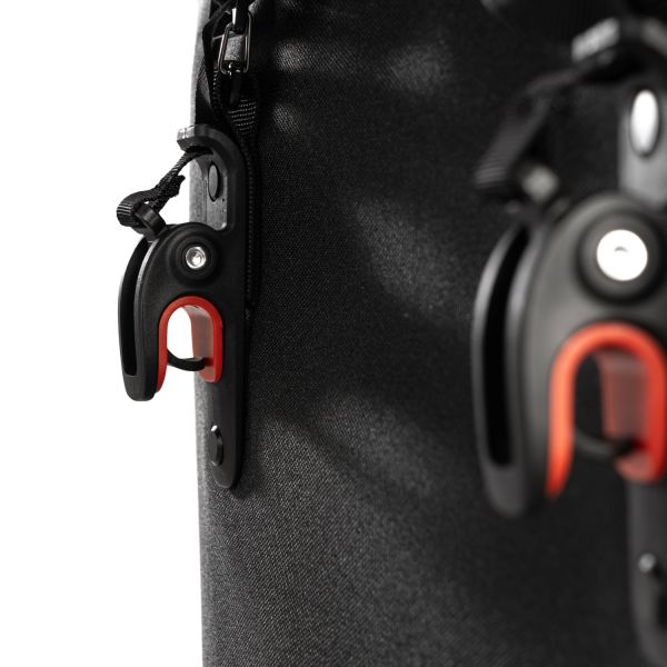 Laden Sie das Bild in Galerie -Viewer, Urbanproof urban proof shopper knox 25l rpet zwart
