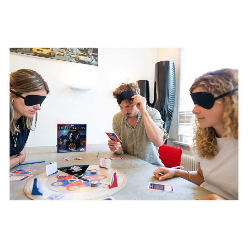 Afbeelding laden in galerijviewer, Identity games de verraders het bordspel (vlaams) - gebaseerd op het tv-programma - speel als verrader of bondgenoot
