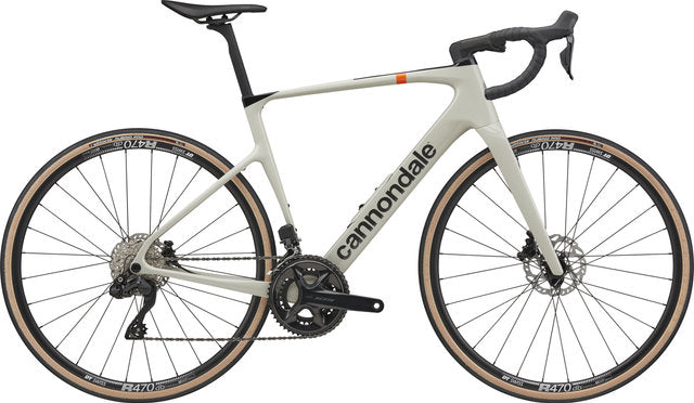 Load image into Gallery viewer, Cannondale synapse carbon 4 28 road bike
