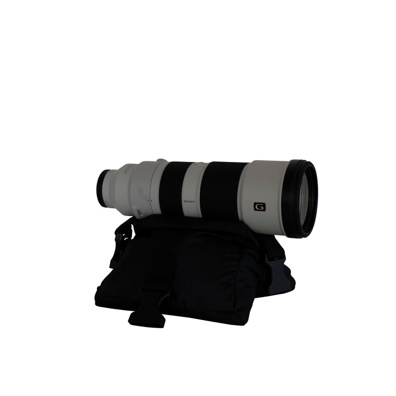 Load image into Gallery viewer, Buteo photo gear bean bag 1 zadelmodel zwart met draagriem

