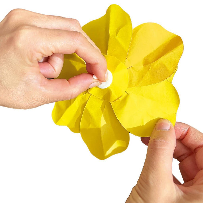 Afbeelding laden in galerijviewer, Clementoni idea - geurende bloemen maken - knutselspel - vanaf 7 jaar
