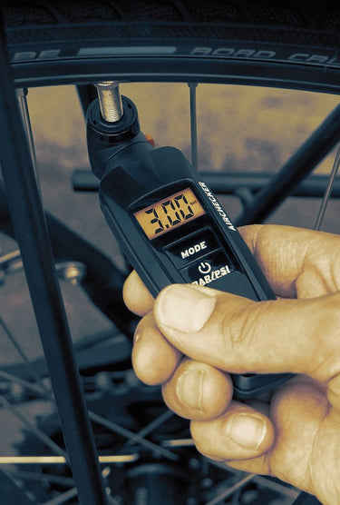 Sks drukmeter airchecker 2e gen. 10001 sv av 10 bar-144psi